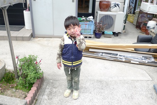 カメラに向かってバッチリポーズ