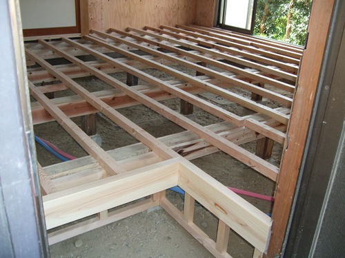 横山邸スカイライトチューブ (4)